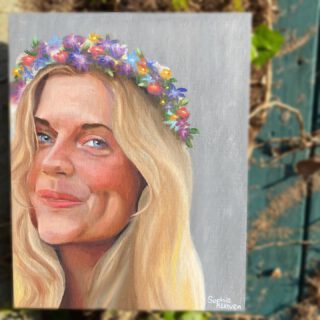 I painted an oil portrait of @thisisfiamusic 🌸
Yesterday I went to her concert and gave the painting to her for her birthday!  Thank you Fia for the beautiful music you make.  I enjoyed the concert yesterday🥰💃❤️✨
•
#oilportrait #portrait #oilpainting